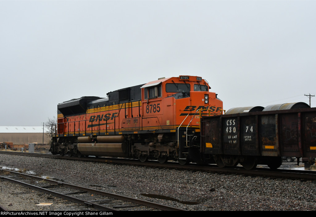 BNSF 8785